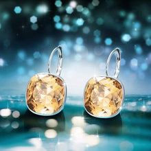 Load image into Gallery viewer, 0.55 CT Mini Bella Leverback Earring