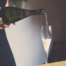 Load image into Gallery viewer, 4-Pack: Bella Vino Standard Hand Blown Crystal Red/White Wine Glasses