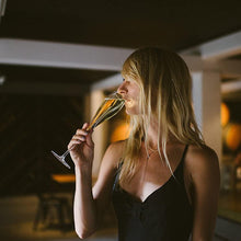 Load image into Gallery viewer, 4-Pack: Bella Vino Standard Hand Blown Crystal Red/White Wine Glasses