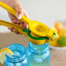 Load image into Gallery viewer, Easy-To-Use Manual Lemon Squeezer