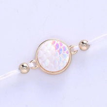 Load image into Gallery viewer, 5-Piece Set: Oceanic Inspired Seashell Bracelet Set