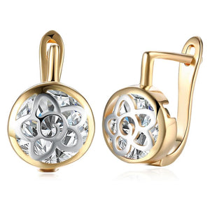 14K Gold Plating White Swarovski Daisy Design Circular Clip On Earrings